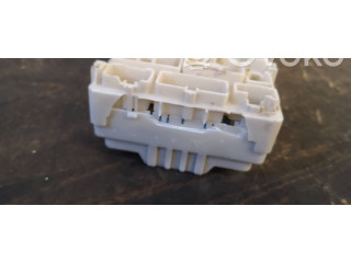   Pojistková skříňka 03383G01, 03383G01   Mitsubishi L200 2014