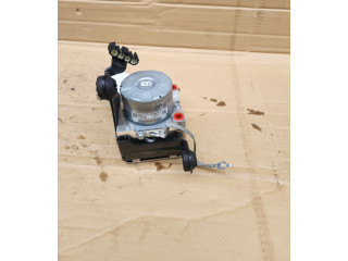 Jednotka ABS 32214804, P32214774   Volvo V60 2019