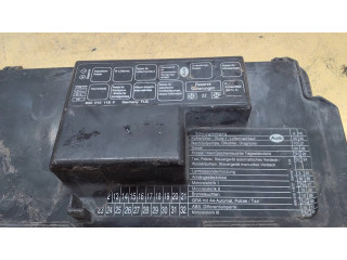 Крышка блока предохранителей 8A0941801   Audi 80 90 S2 B4    