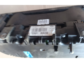 Přístrojová deska  Volkswagen Transporter - Caravelle T5 2012 7E0920860E  