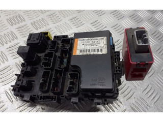 Блок предохранителей  38590-60G21   Suzuki Baleno EG    