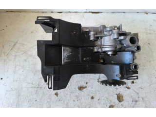 Масляный насос   8200345633, 8200345757  Renault Trafic II (X83) 