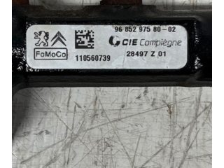 Vstřikovací lišta 9685297580, 1570P7   Peugeot 3008 I     