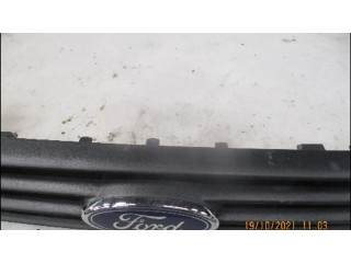 Передняя решётка Ford Focus 1998-2004 года 1132680      