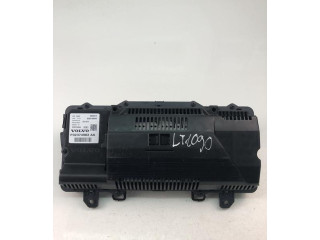 Přístrojová deska  Volvo XC40 2023 32374983AA, LT1090  