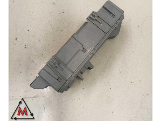 Блок предохранителей  00505167040, DELPHI   Alfa Romeo Mito    