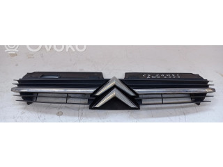 Передняя решётка Citroen C5 2001-2004 года 9636751980      