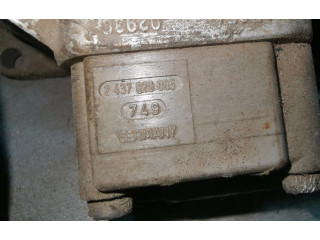 Vstřikovací lišta 0438121011, 026133353   Audi 80 90 B3     