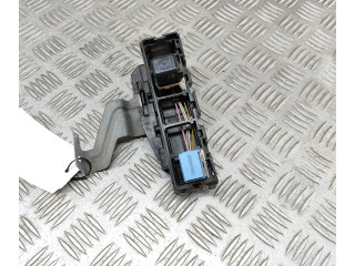   Pojistková skříňka 7154713830, 24382EG002   Nissan Juke II F16 2019