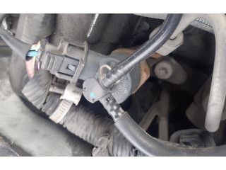 Vstřikovač 8200238528   Volvo S40, V40    D4192T3 