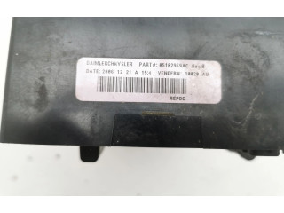   Pojistková skříňka 05144579AC, 05102969AC   Chrysler Voyager 2006