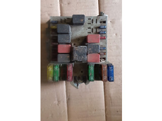 Блок предохранителей 46846109   Fiat Stilo 2004