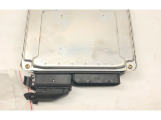 Řídící jednotka 038906019GF   Audi A6 S6 C5 4B 2001