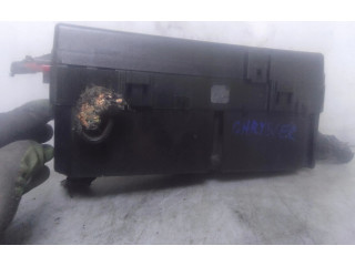Блок предохранителей  04760135AB   Chrysler 300M    