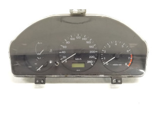 Přístrojová deska  Mazda 323 F 1997 7MBH1CB  