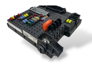   Pojistková skříňka 30728512, 05W182   Volvo XC70 2005