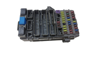 Блок предохранителей SWAE942, 090930   Honda CR-V    