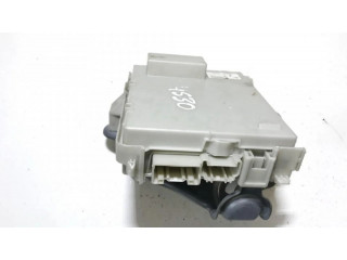 Блок предохранителей  8267030250   Lexus GS 300 350 430 450H    