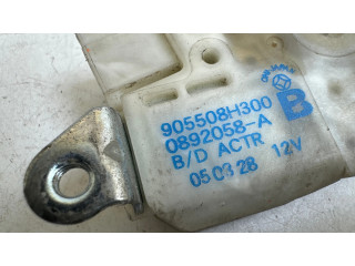 замок багажника 905508H300, 050328    Nissan X-Trail T30 2001-2007 года