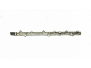 Vstřikovací lišta 048455   BMW 5 E39  pro naftový motor 2.5 25 6S 5 