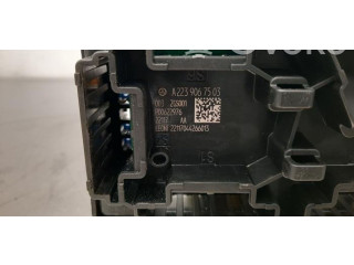   Pojistková skříňka A2239067503   Mercedes-Benz C W206 2022