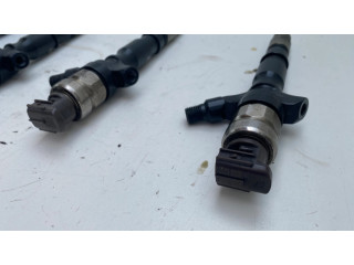 Комплект форсунок 2367030100    Toyota Hilux (AN10, AN20, AN30) для дизельного двигателя  2.5