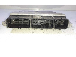 Řídící jednotka 237104736R, 237103353R   Renault Captur 2014