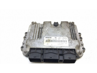 Řídící jednotka 8200389519, 0281011529   Renault Trafic II (X83) 2006