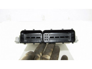 Блок управления двигателя 04L907445F   Seat Arona