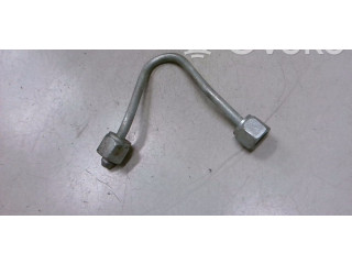 Топливная рампа 058133681   Volkswagen PASSAT B5.5  