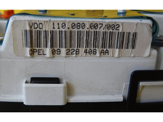 Přístrojová deska  Opel Omega B2 2002 09228408AA  