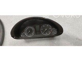 Přístrojová deska  Mercedes-Benz C W203 2003 2035404947  