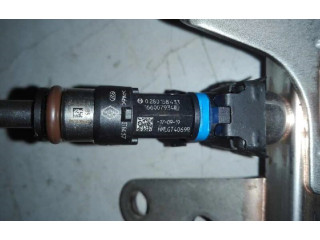 Vstřikovač 166007934R   Renault Captur     