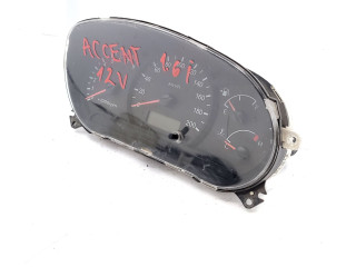 Přístrojová deska  Hyundai Accent 1999 9400325670, 030606105  