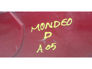 Задний фонарь  084311938R    Ford Mondeo Mk III   2000-2007 года