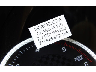 Přístrojová deska  Mercedes-Benz A W176 2012 A1769008403  