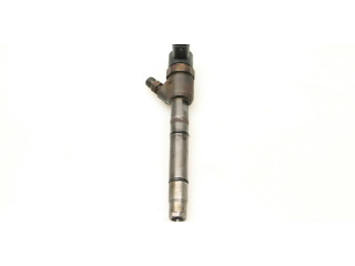 Vstřikovač 338002A800   Hyundai i40  pro naftový motor 1.7 D4FD 