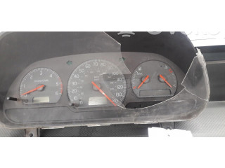 Pojistková skříňka Спидометр (приборный щиток) 30889705D   Volvo S40, V40 2000