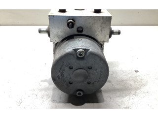Блок АБС 11000031300, 47660VK310   Mitsubishi  L200  1996-2006 года