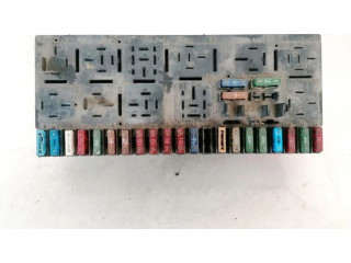   Pojistková skříňka 443941822b   Audi 80 90 B3 1991