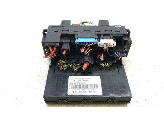 Блок предохранителей 2035452801, k3071   Mercedes-Benz C W203    