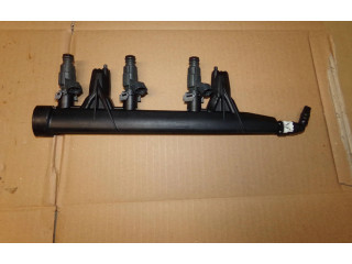 Vstřikovací lišta 9676020480   Peugeot 2008 I    HMZ 