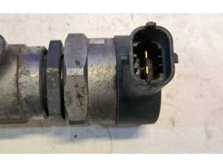 Vstřikovací lišta 30777554, 0445215023   Volvo V70    D 5244 T4 