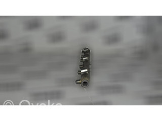 Vstřikovací lišta 0445216002   BMW 5 E39  pro naftový motor 2.5 M57 D25 (256D1) 