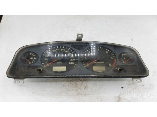 Přístrojová deska  Toyota Avensis T220 2001 88458014  