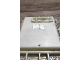 Блок предохранителей 8273047290, 8d161275   Toyota Prius (XW20)    