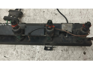 Vstřikovací lišta 280150415   BMW 5 E39  pro benzínový motor 2.3  