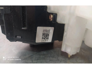 Vstřikovač 25560AV765, ANILLOAIRBAG   Nissan Primera     