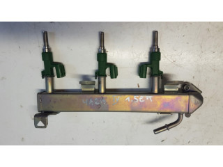 Vstřikovač 23250F3020   Toyota Yaris XP210  pro benzínový / Электричество motor 1.5  