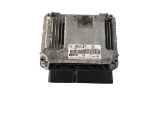 Řídící jednotka 96813187, 0281012695   Opel Antara 2007